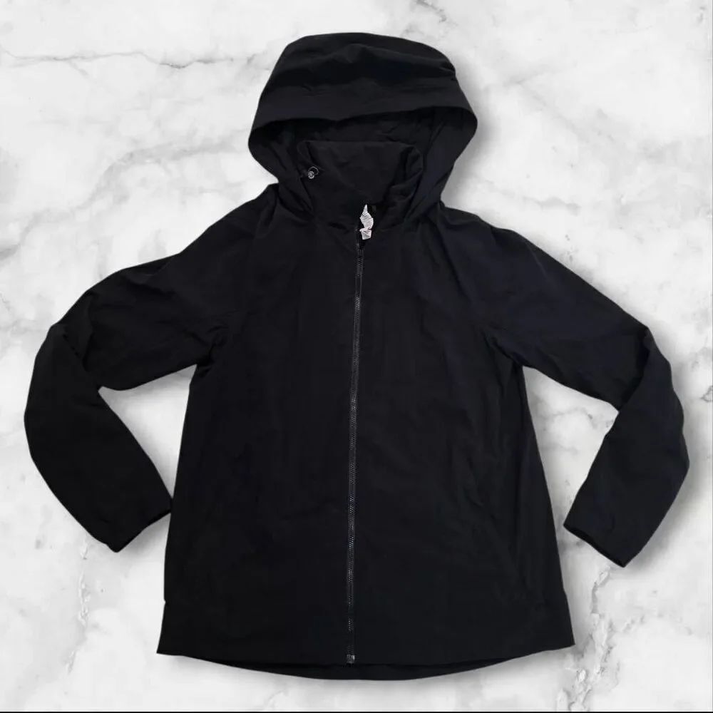 Lululemon Size 8 Lightweight Hooded Black Jacket